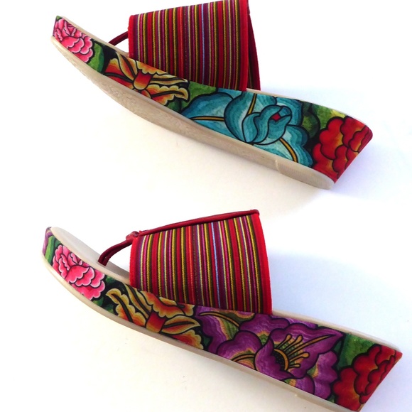 Xhantae Colorful flower stripe slingbacks - Picture 4 of 4